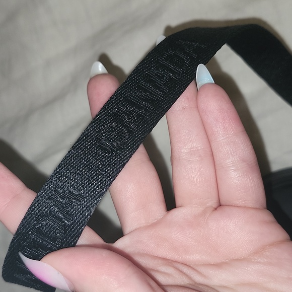 Team Canada Lululemon Crossbody - Picture 6 of 6